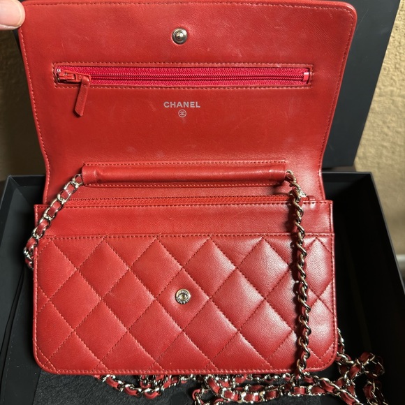 Authentic CHANEL Classic Wallet On Chain - Picture 15 of 15